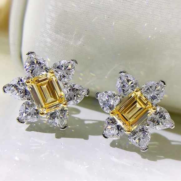 Beautiful Yellow & Silver Zircon Flower Earrings - Picture 8 of 10